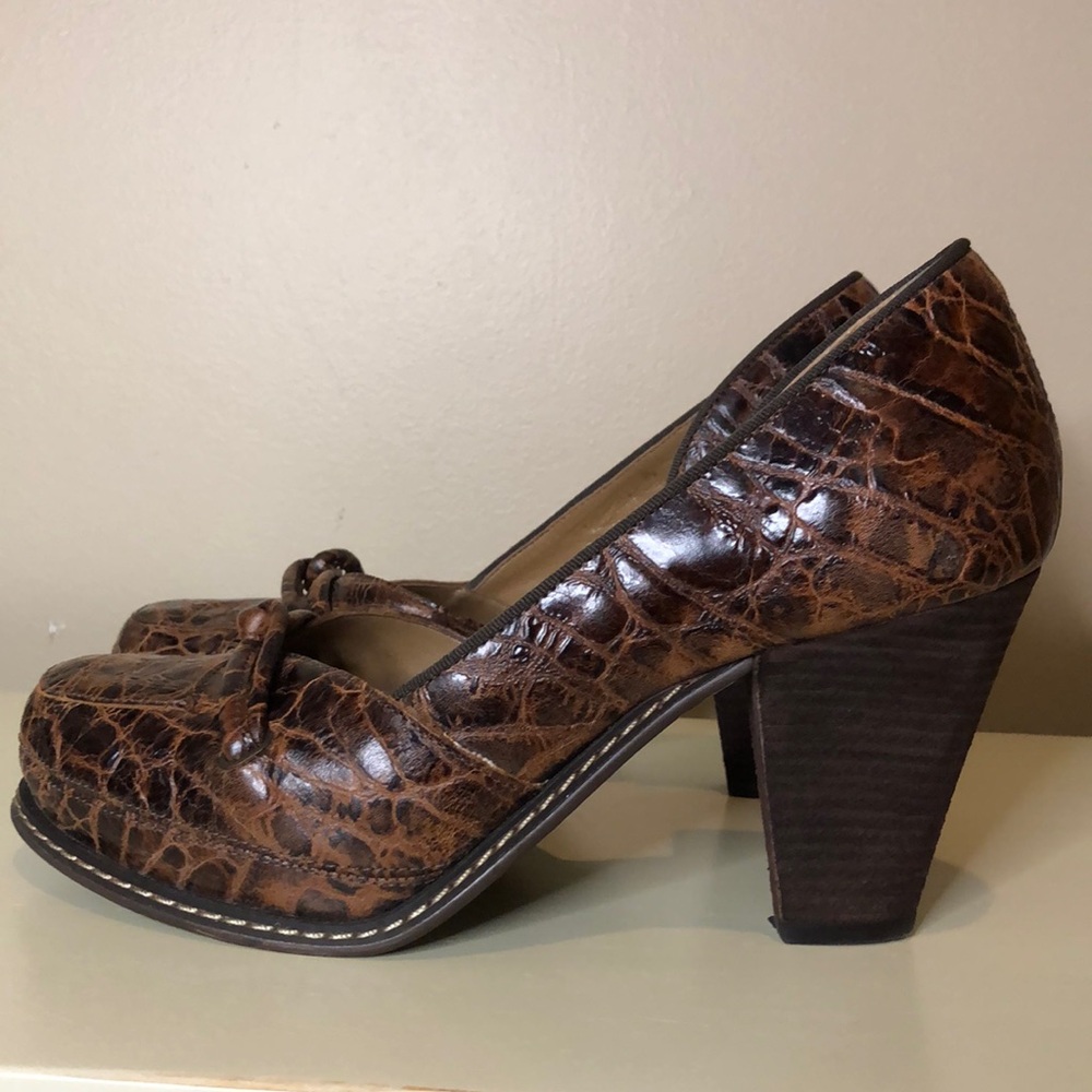 Anthropologie D’Orsay Crocodile Brown Leather Pump High Heels size 8